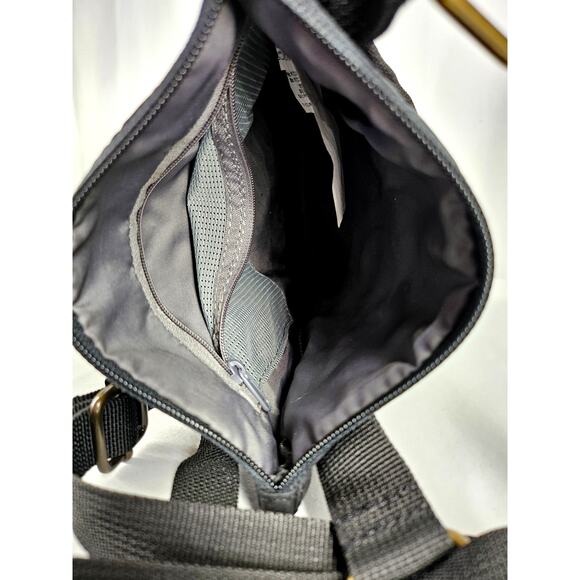 EDDIE BAUER BLACK CROSSBODY TRAVEL SHOULDER BAG – CASUAL CLASSIC, 8x10 - Picture 4 of 9